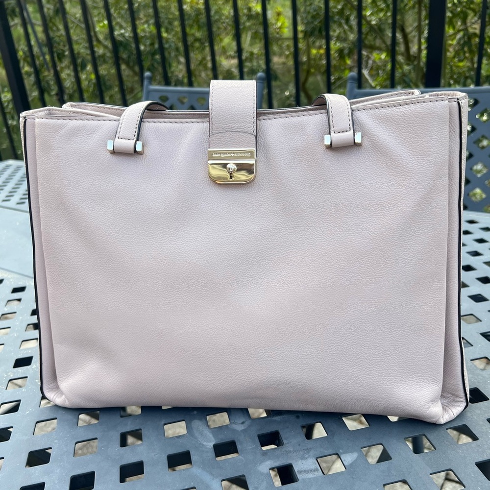 Elegant Cream Handbags Kate Spade - Picture 2 of 7